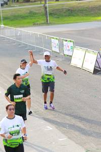 BIB: 1904, 2684
                            <button type="button" onclick="openModal(3553108)" class="btn btn-primary btn-sm float-right btn-popup" data-toggle="modal" data-target=".modal-high-quality">
                        <i class="fas fa-shopping-cart"></i> Add to Cart
                    </button>
                                            <button type="button" onclick="isThisMe(3553108, true)" class="btn btn-success btn-sm float-right btn-popup btn-isme hidden" data-toggle="tooltip" data-placement="bottom" title="นี่คือรูปของคุณใช่ไหม คลิกที่นี่เพื่อเอาเข้าอัลบั้ม">
                        <i class="fas fa-plus"></i> Add to album
                    </button>
                    <button type="button" onclick="isThisMe(3553108, false)" class="btn btn-warning btn-sm float-right btn-popup btn-isnotme hidden">
                        <i class="fas fa-ban"></i> Remove from album
                    </button>